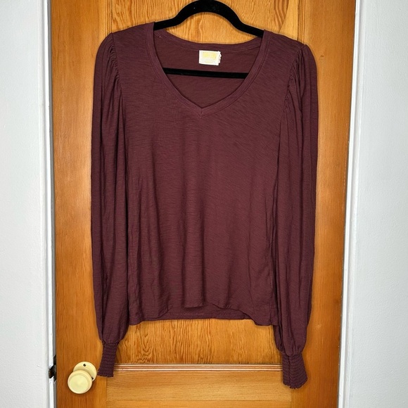 nation ltd tabitha v-neck puffed long sleeve shirt - Picture 2 of 9